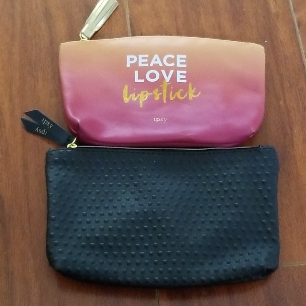 Two cosmetic bag.
